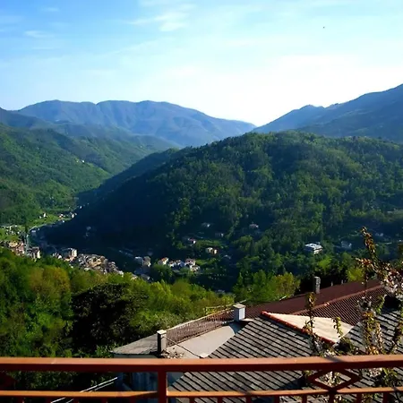In Caregli Mit Garten Und Grill Holiday home